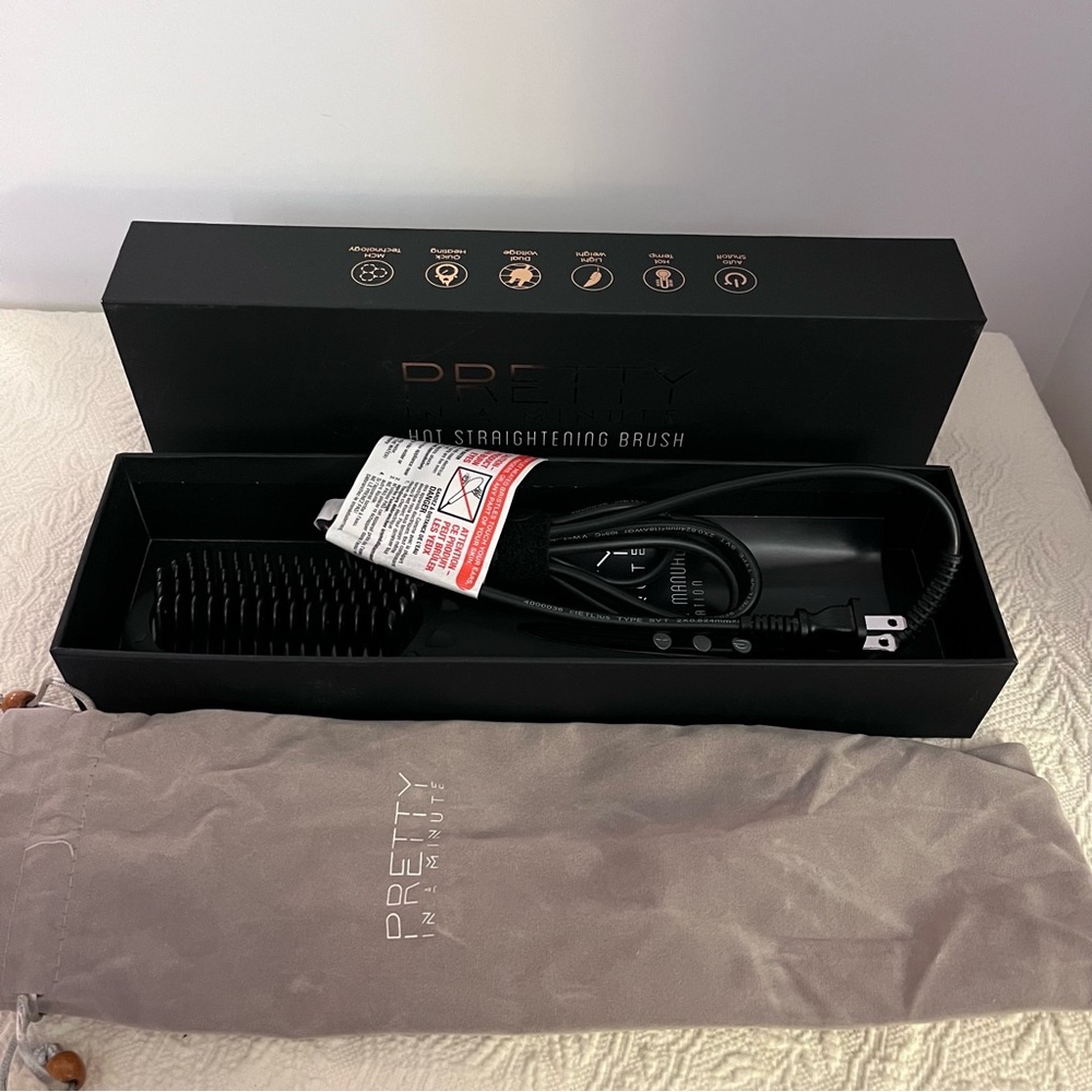 Pretty In A Minute Hot Straightening Brush Open Box